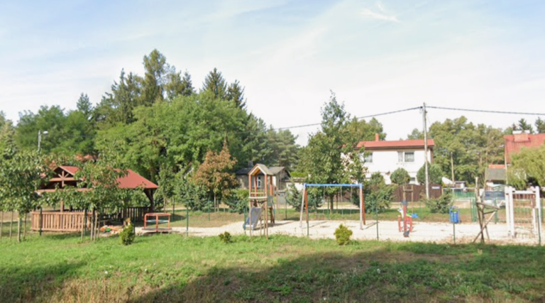 Oświetlenie na&nbsp;placu zabaw w&nbsp;Tucznie i&nbsp;Stęszewku.